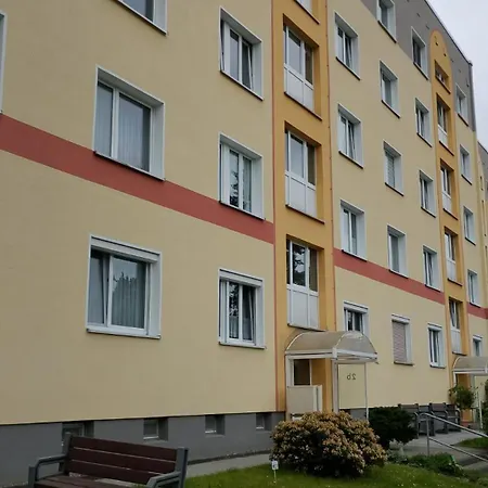 Mit Balkon Und Stadtblick